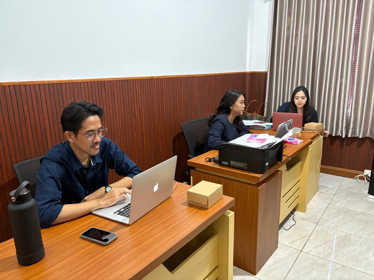 audit-lapangan-oleh-auditor-ke-biro-inkubator-dan-pengembangan-bisnis-dalam-audit-mutu-intenal