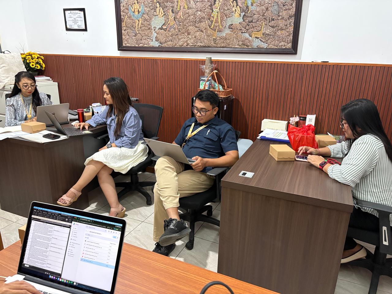 audit-lapangan-oleh-auditor-ke-biro-inkubator-dan-pengembangan-bisnis-dalam-audit-mutu-intenal