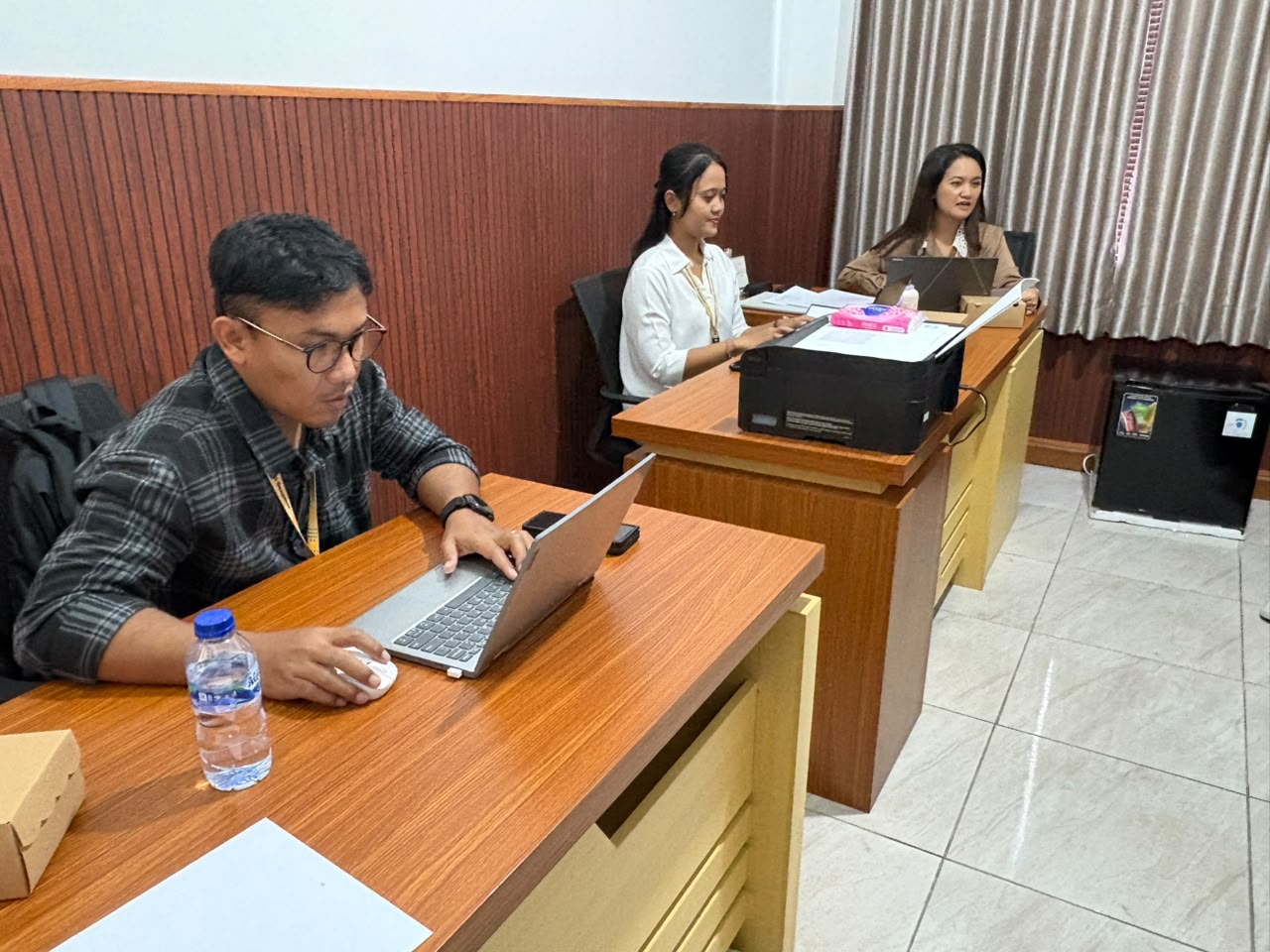 audit-lapangan-oleh-auditor-ke-biro-sdm-dalam-audit-mutu-intenal