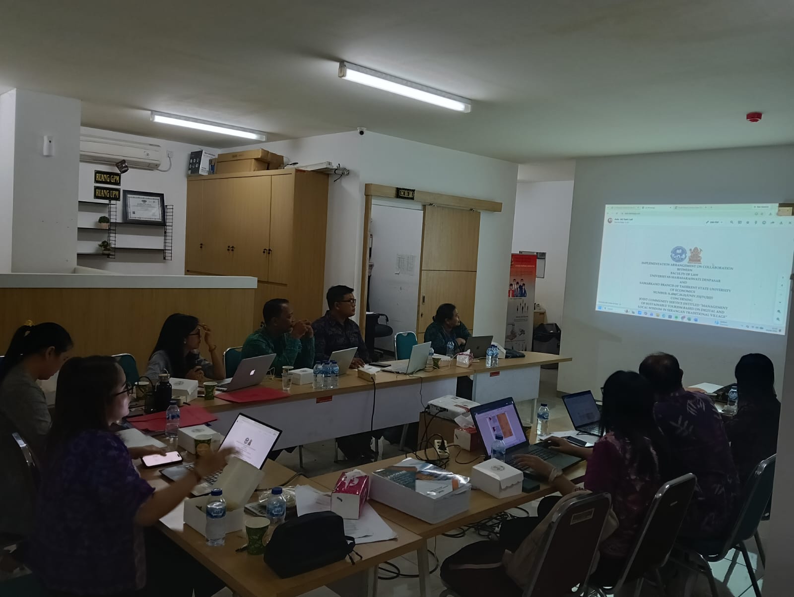 audit-lapangan-oleh-auditor-ke-prodi-s1-hukum-dalam-audit-mutu-intenal