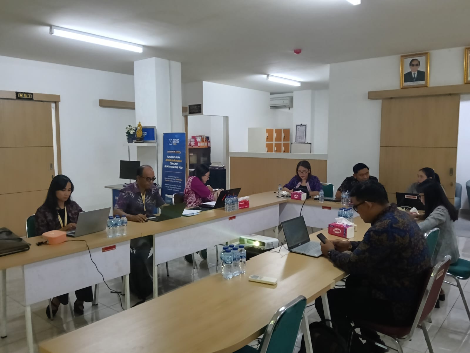 audit-lapangan-oleh-auditor-ke-prodi-s1-hukum-dalam-audit-mutu-intenal