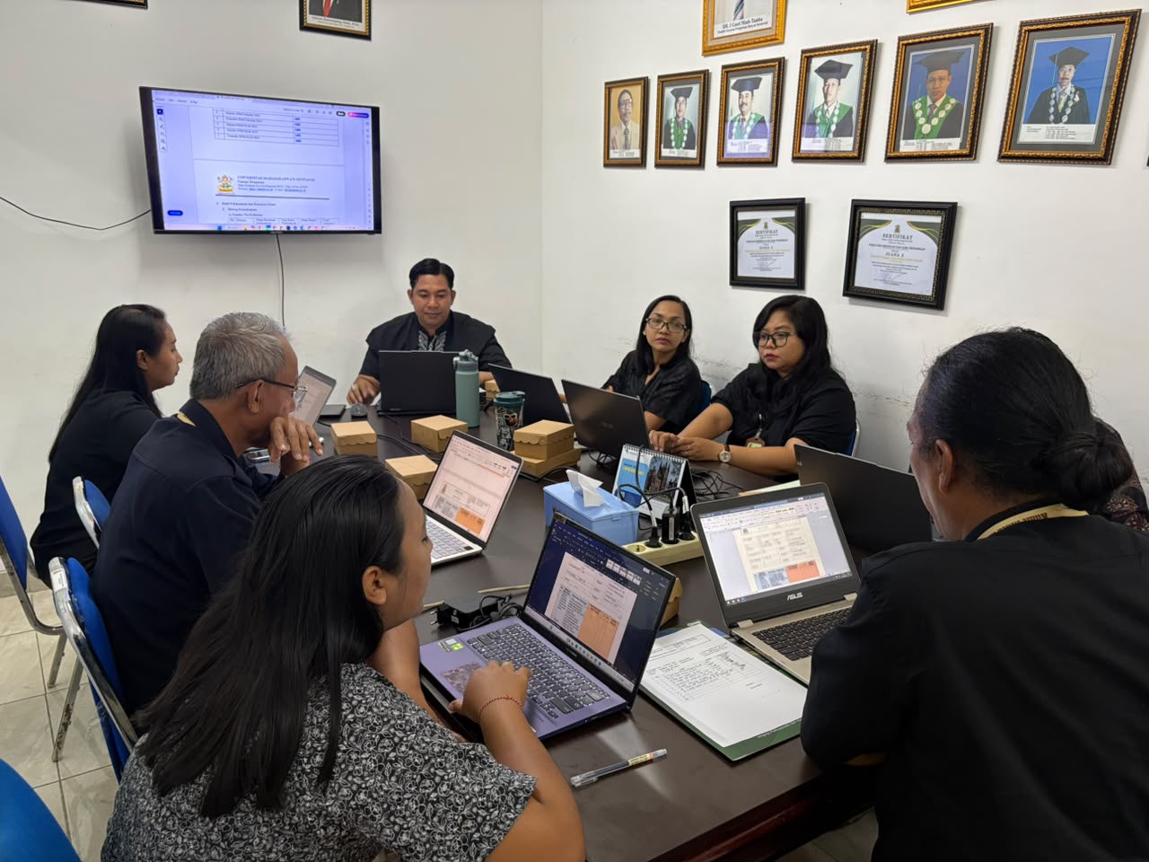 audit-lapangan-oleh-auditor-ke-prodi-s1-ppg-fkip-dalam-audit-mutu-intenal