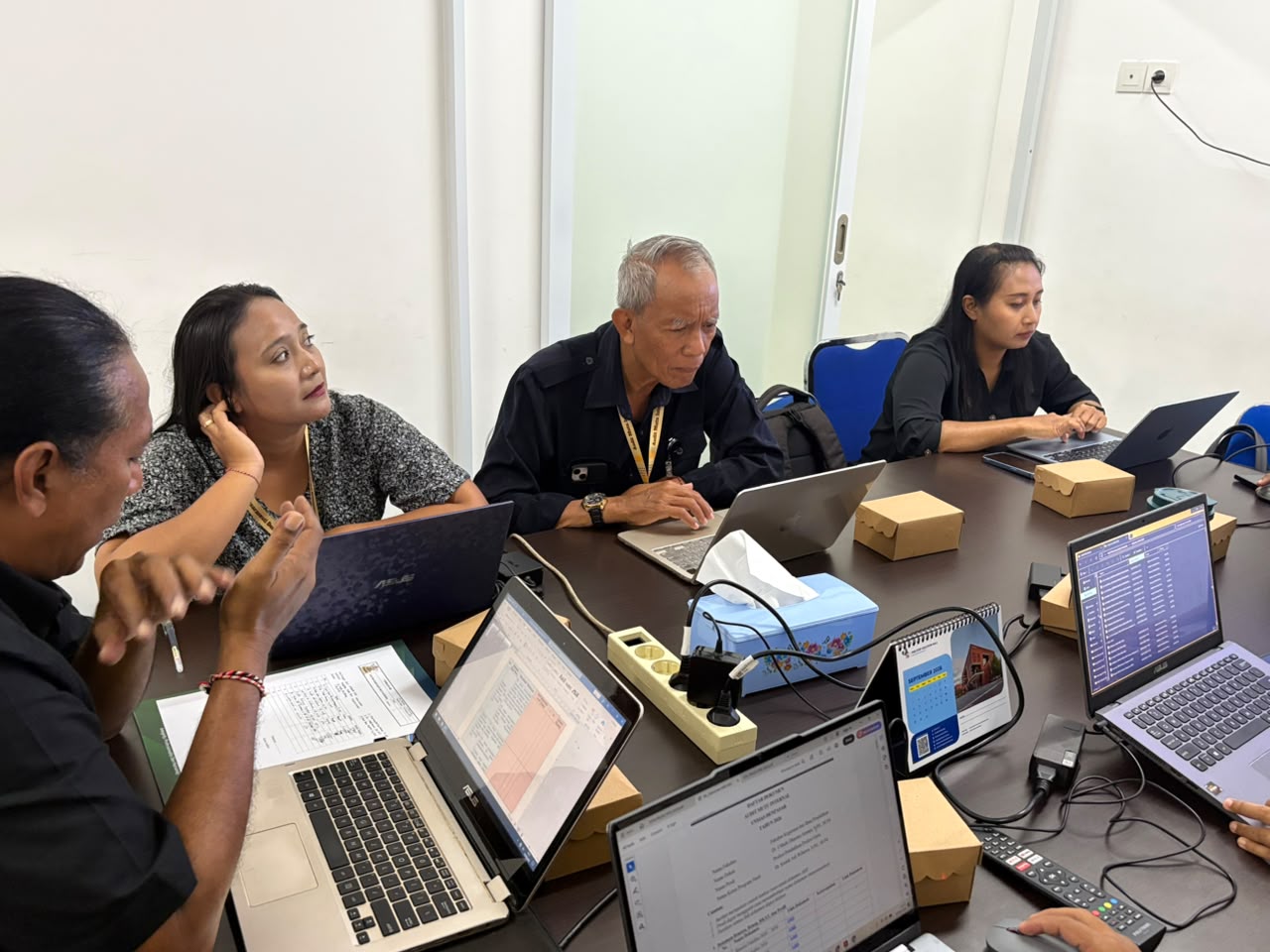 audit-lapangan-oleh-auditor-ke-prodi-s1-ppg-fkip-dalam-audit-mutu-intenal