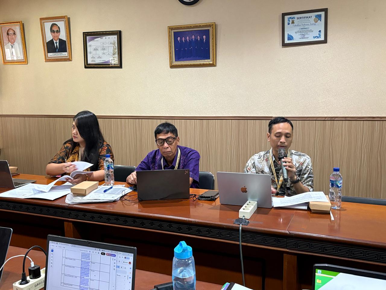 audit-lapangan-oleh-auditor-ke-prodi-s1-sastra-jepang-fakultas-bahasa-asing-dalam-audit-mutu-intenal