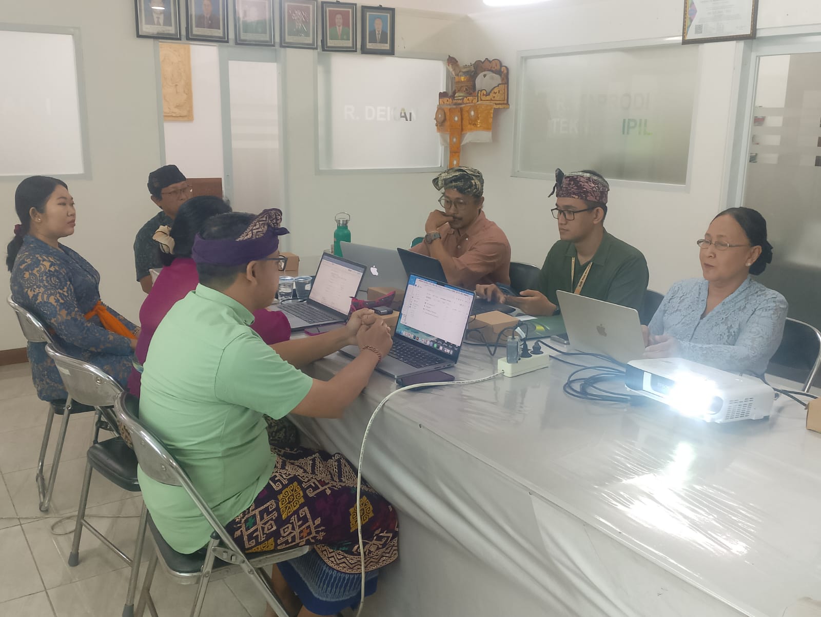 audit-lapangan-oleh-auditor-ke-s1-teknik-informasi-dalam-audit-mutu-intenal
