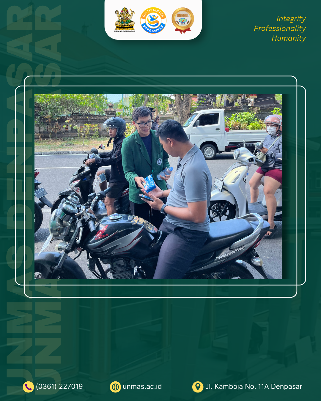 bem-unmas-denpasar-gelar-aksi-sosial-bagikan-makanan-dan-minuman-gratis-di-sejumlah-spbu